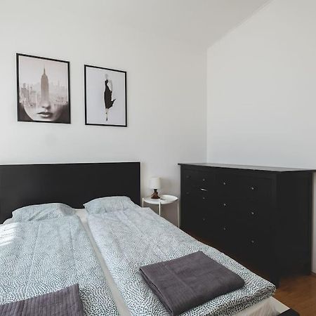 布达佩斯Bright Downtown Balcony Retreat公寓 外观 照片